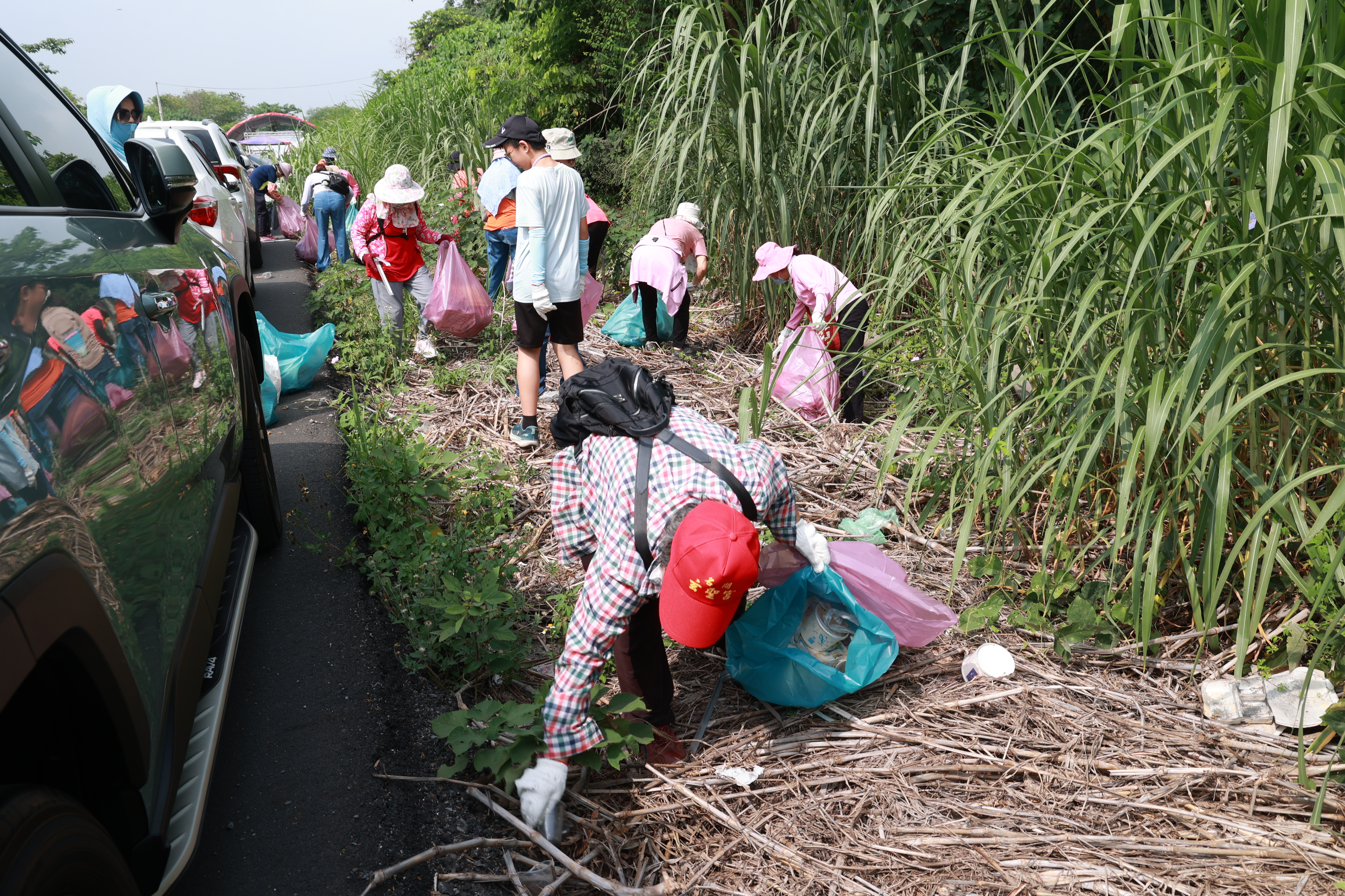 相關圖片3-淨堤活動登場 逾300人守護濁水溪