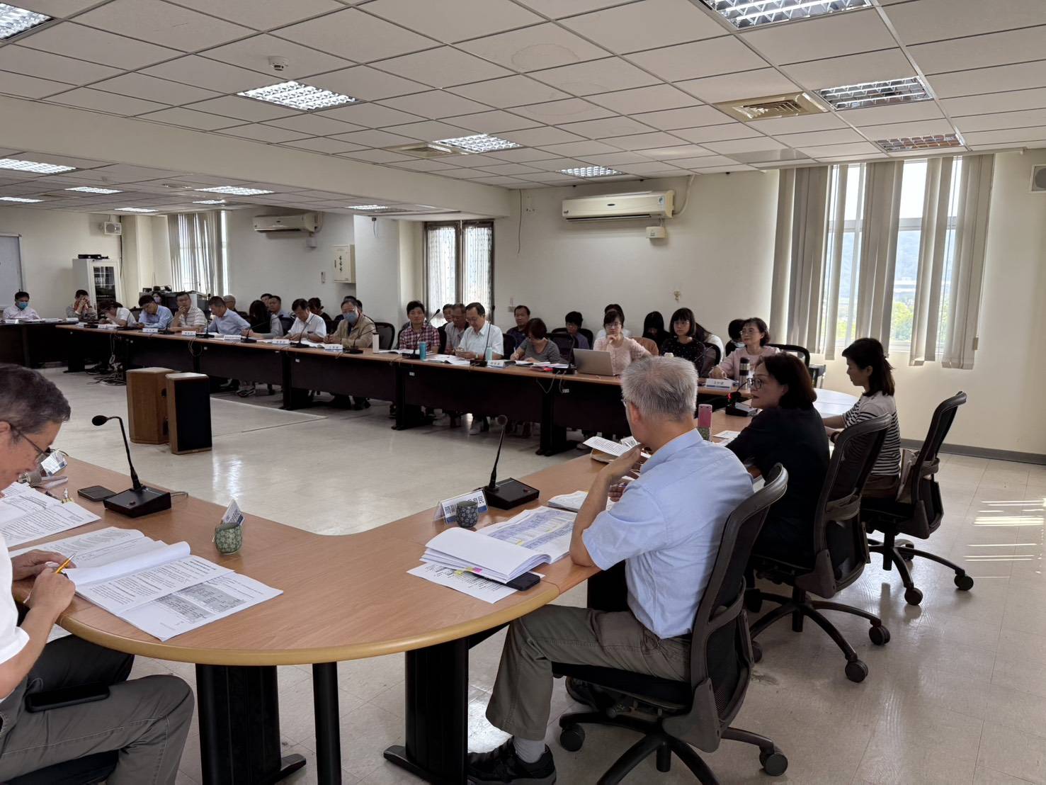 相關圖片2-1150325縣政建設推動會報