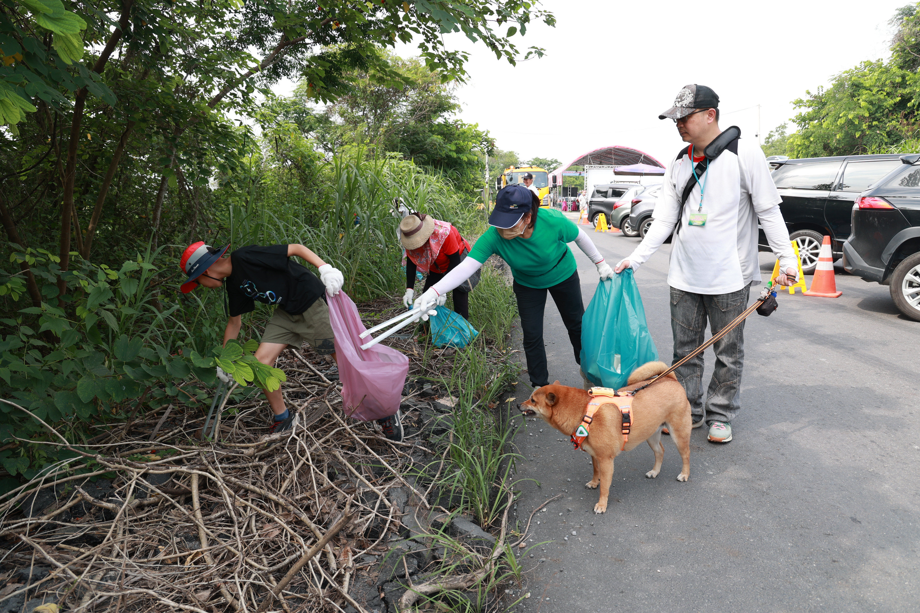 相關圖片1-淨堤活動登場 逾300人守護濁水溪