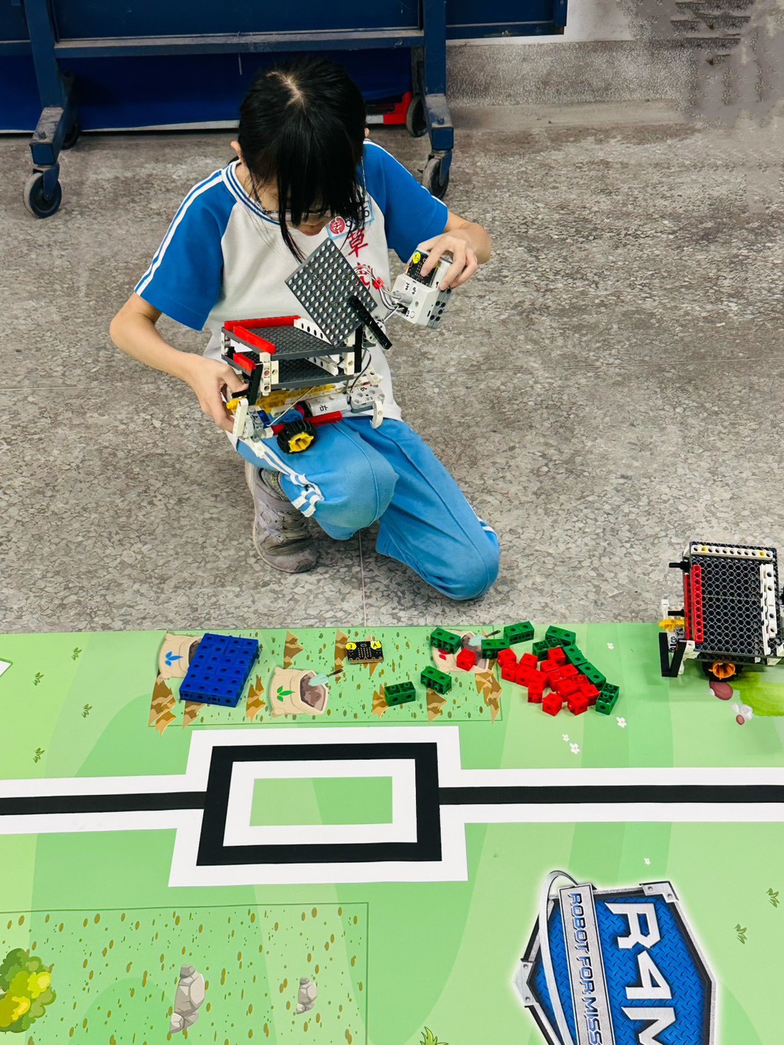 相關圖片7-2026世界機關王大賽南投縣賽百名選手組隊拚冠