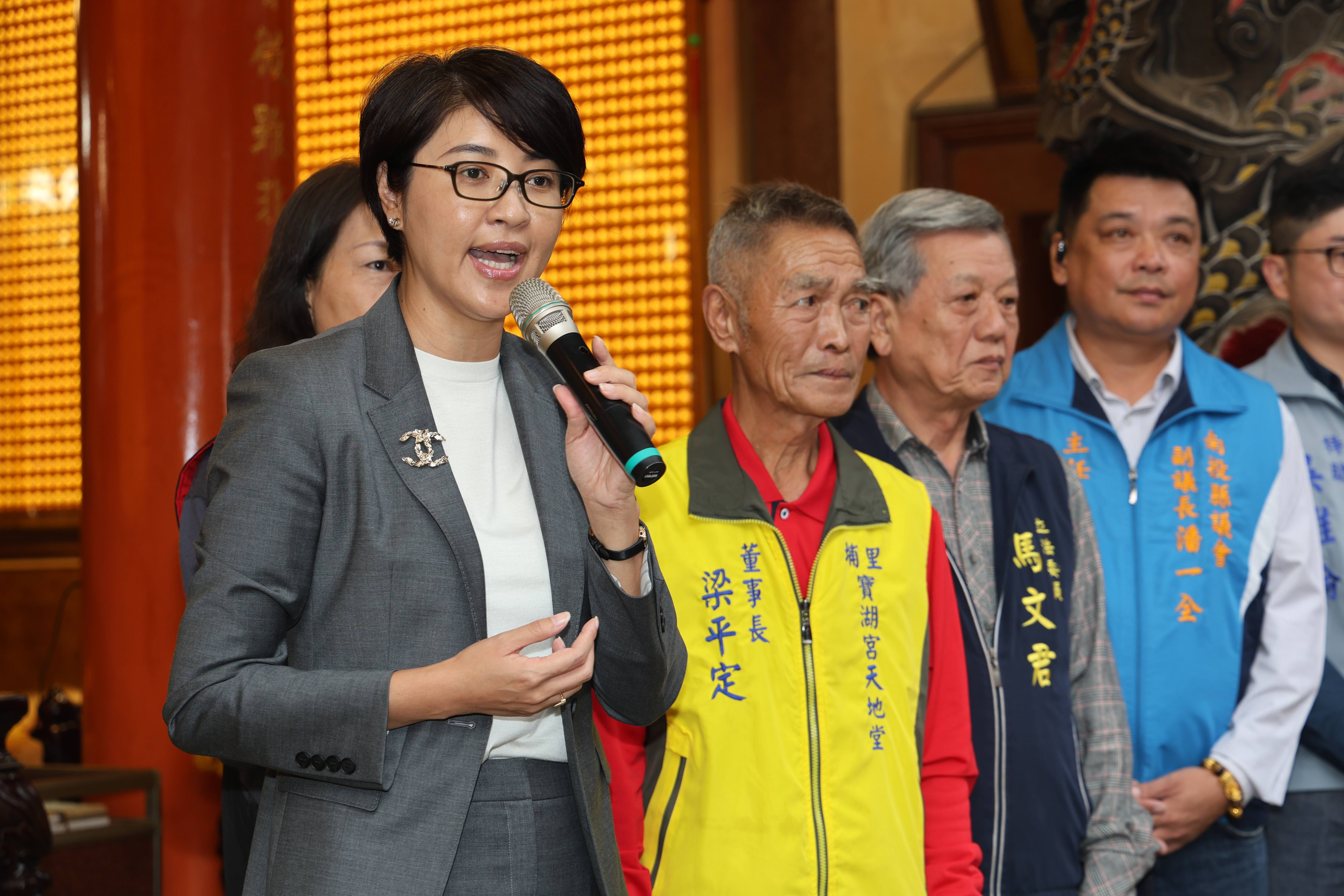 相關圖片3-埔里地母廟慨捐縣府200萬元救濟善款