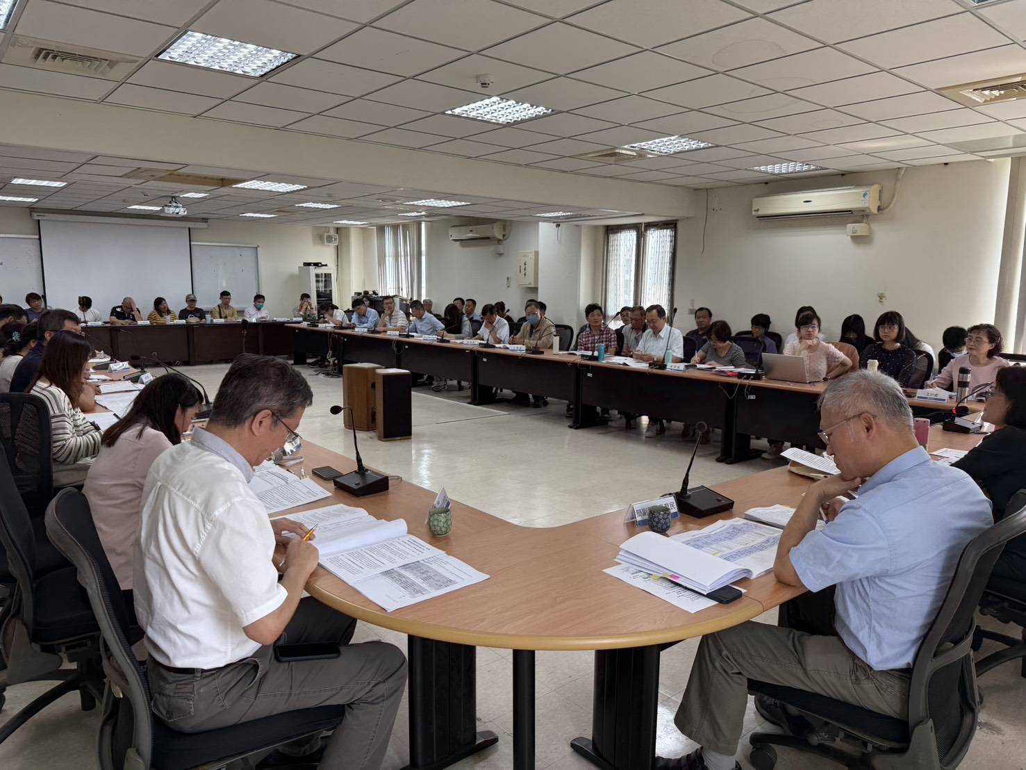 相關圖片1-1150325縣政建設推動會報