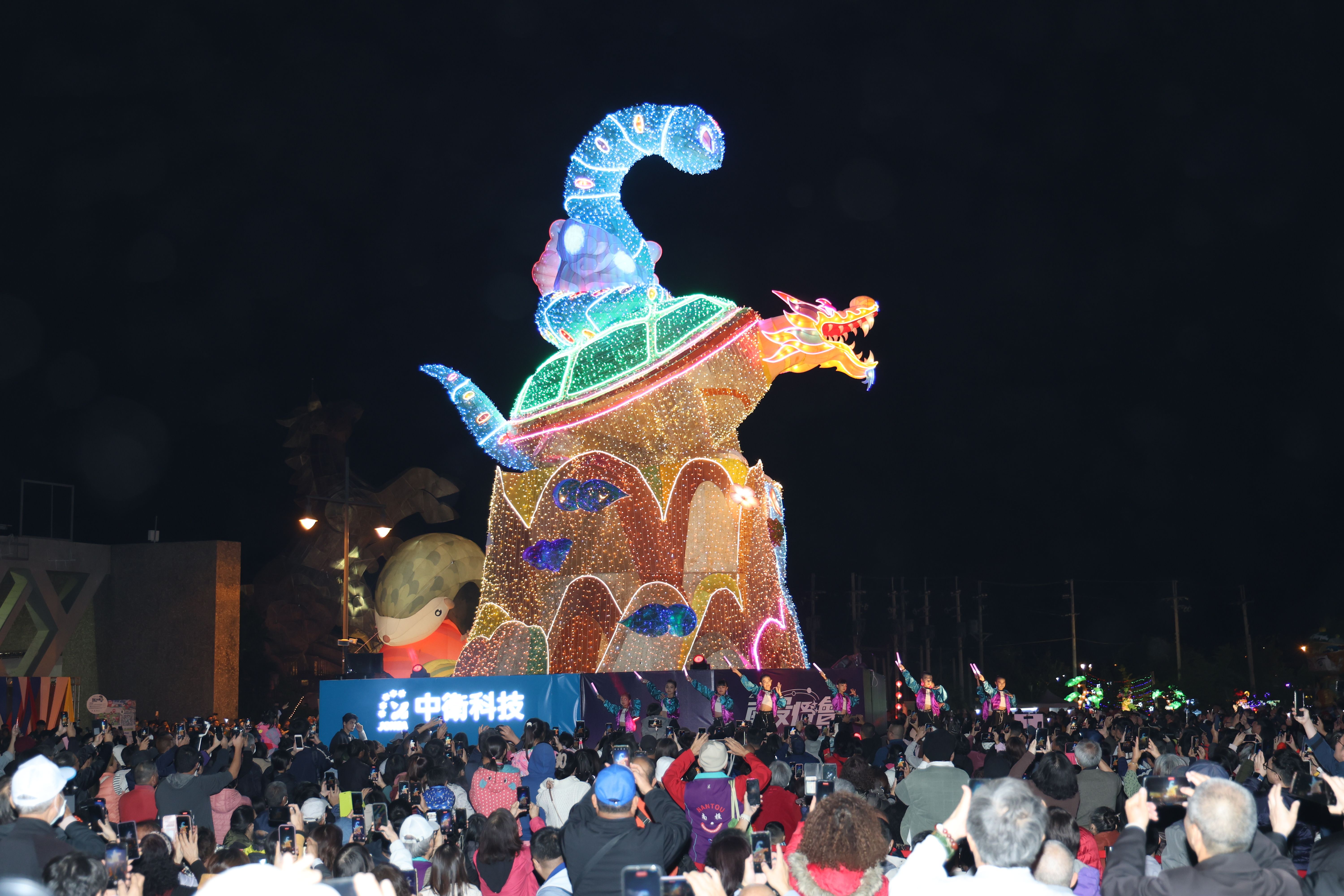 other image2-Grand Opening of 10th Nantou Lantern Festival: Featuring “Great Prosperity” Main Lantern, Giant Bugcat Capoo, Drone Show, Fireworks Display and Star-Studded Performances. Jan. 25th