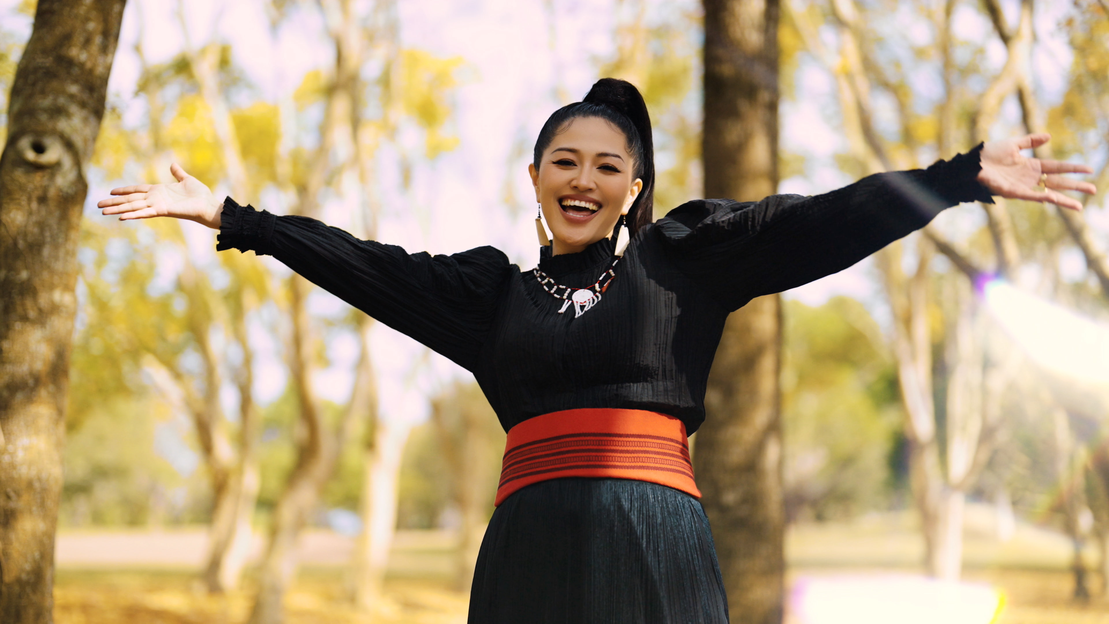 相關圖片3-南投燈會原民燈區「光舞豐年」同步放光