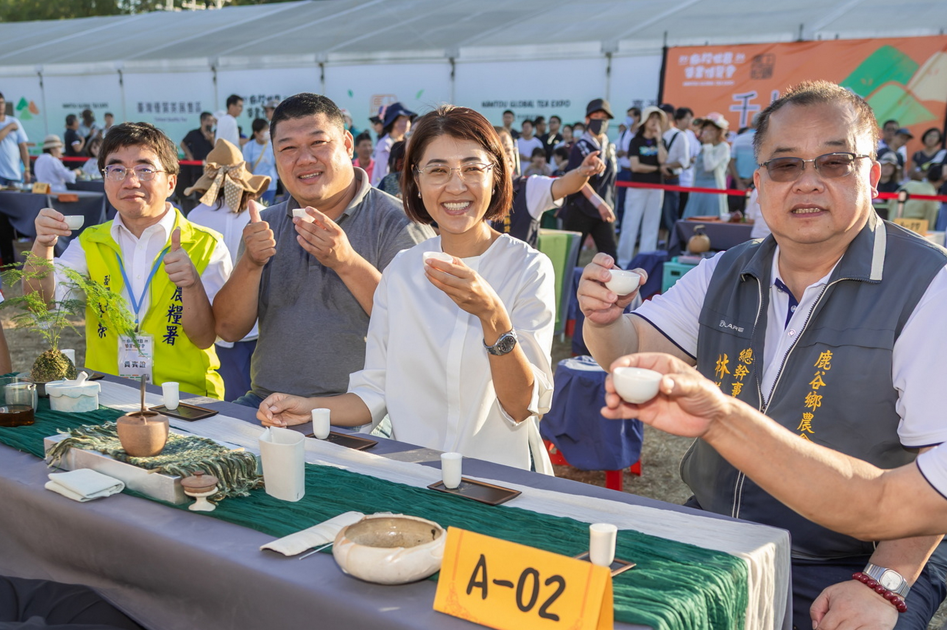 圖片-雙十國慶茶博千人茶會同樂，熱情、韻味滿場  許縣長：已破百萬人次、2億元銷售金額