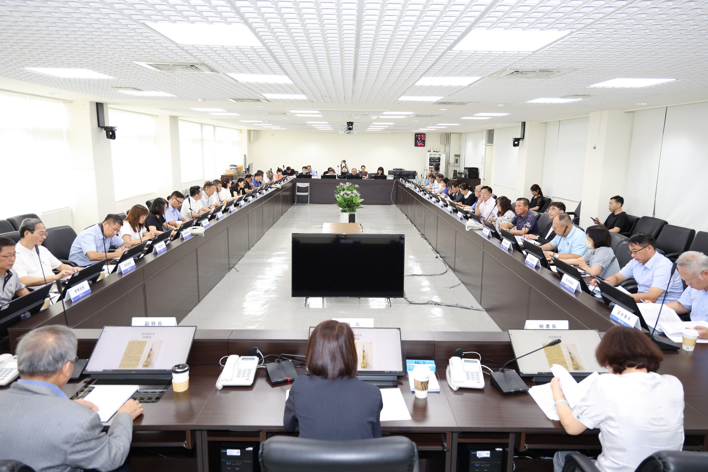 相關圖片3-致癌油品回收率南投高於全國  許縣長：持續掌握流向守護縣民食安，並籲中央建立更主動的監測、抽驗機制