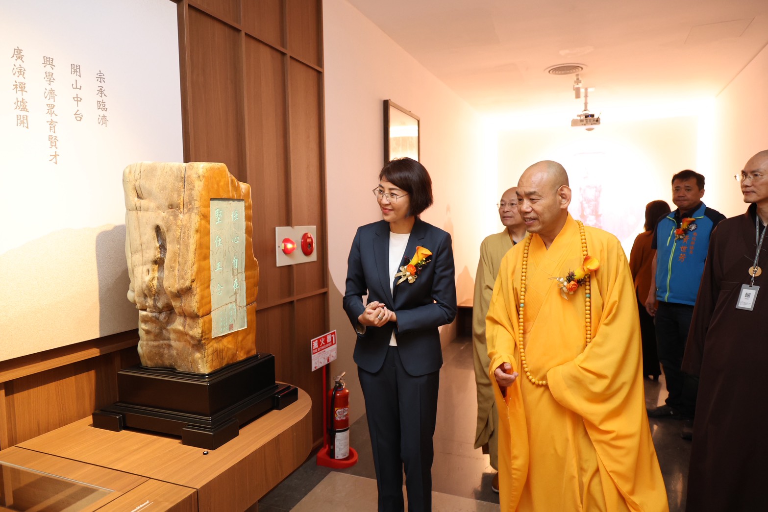 相關圖片6-中台禪寺「仰懷宗範—開山祖師圓寂十週年紀念特展」登場 許縣長出席剪綵揭幕