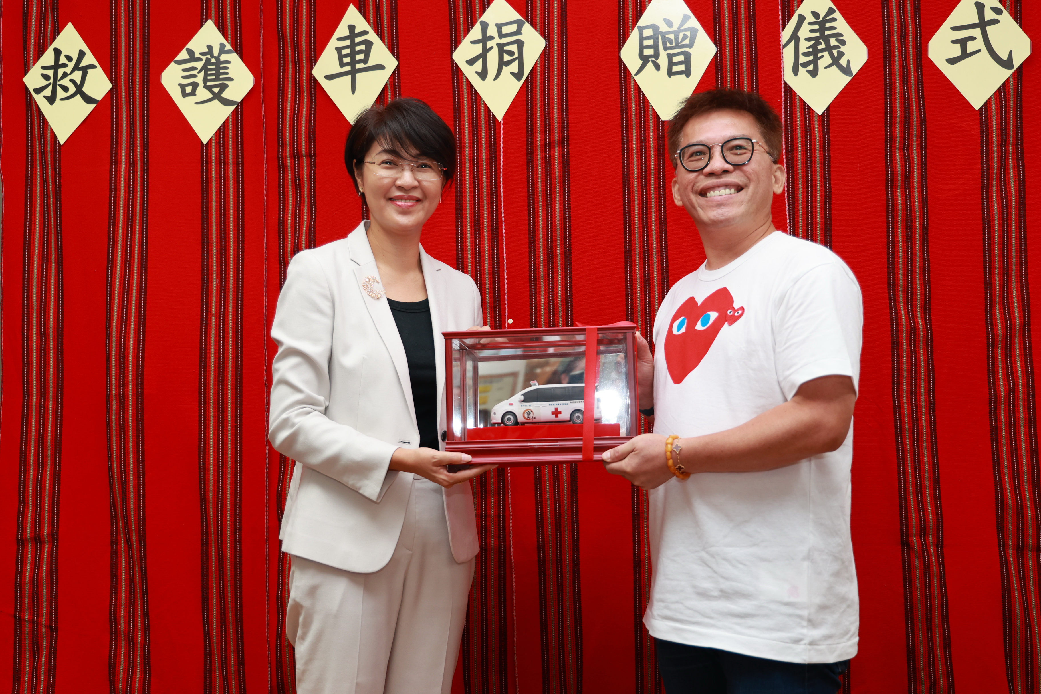 文章圖片-救護車 「寶平安」   縣長許淑華感謝郭家寶贈車