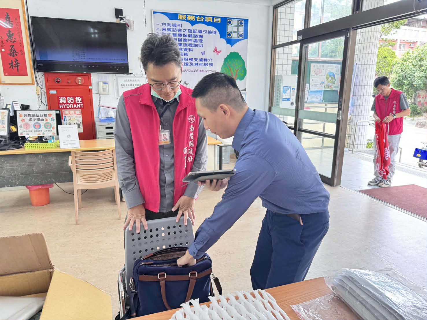 相關圖片3-「有愛迎福心想事成社團」捐贈心電圖設備　  提升國姓鄉醫療量能