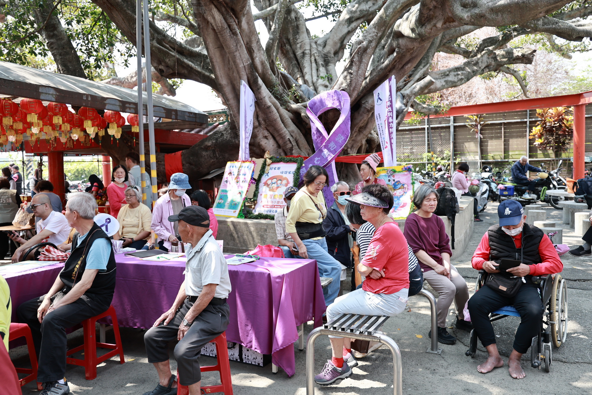 相關圖片4-敦和社區頭牙吃丁酒活動  許縣長到場同樂