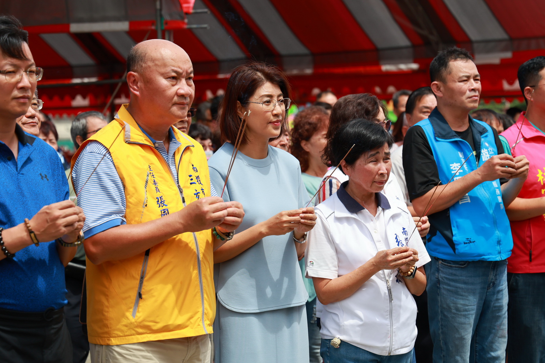 圖片-南投市三玄宮中元普度  許縣長參香祈求平安