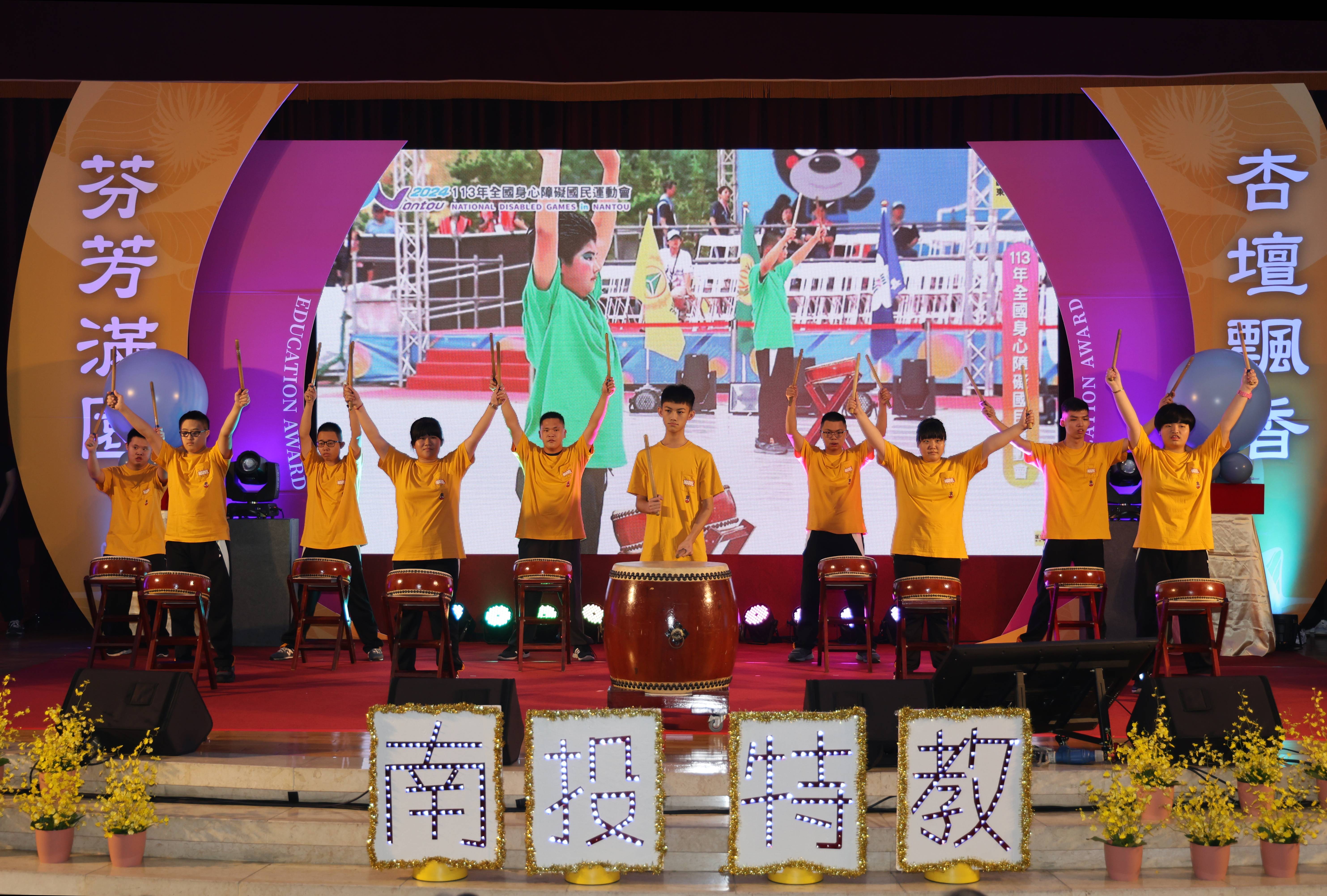 相關圖片3-113年杏壇芬芳獎表揚73位教育人員及13個團體無私奉獻