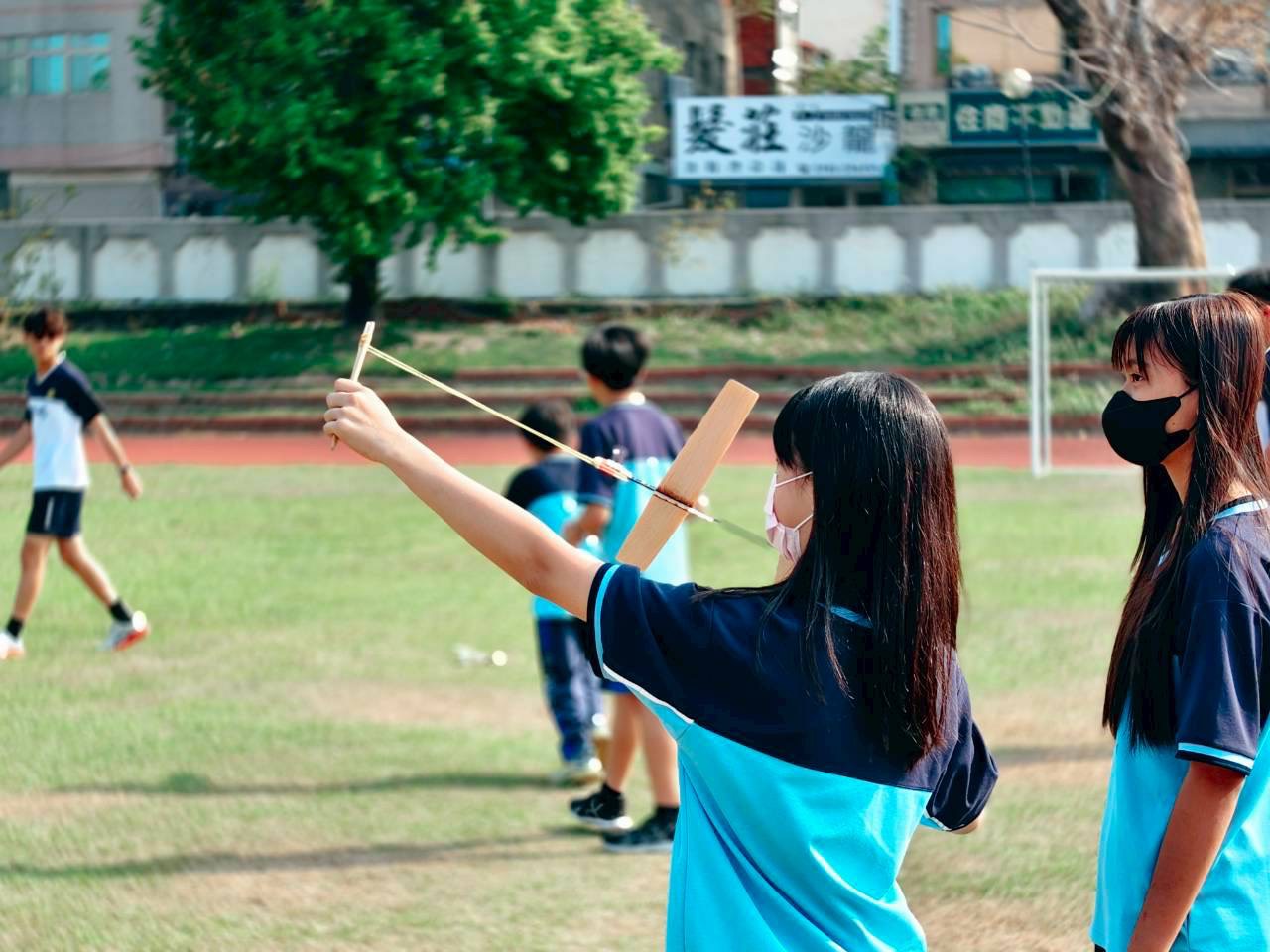 相關圖片3-師生齊飛、教學相長 南投縣滑翔機飛行競賽於24日熱鬧登場