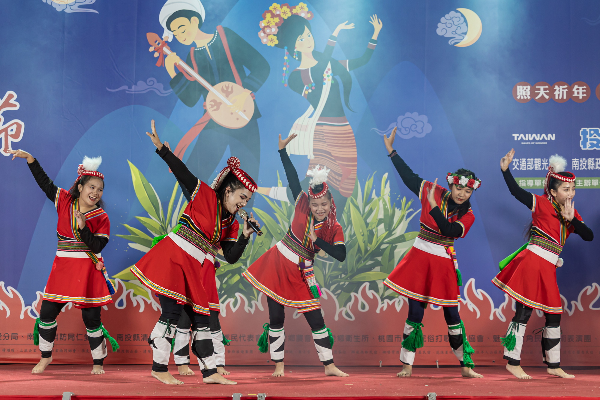 相關圖片6-清境火把節24日晚間登場 吸引遊客熱情參與
