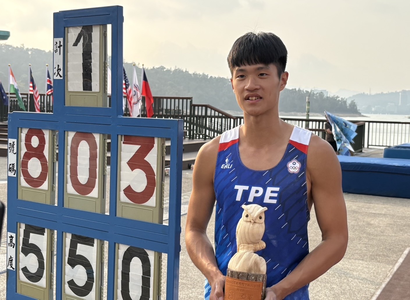 相關圖片1-日月潭國際撐竿跳高賽   泰國封王 吳彥翰銀牌刷新台灣紀錄