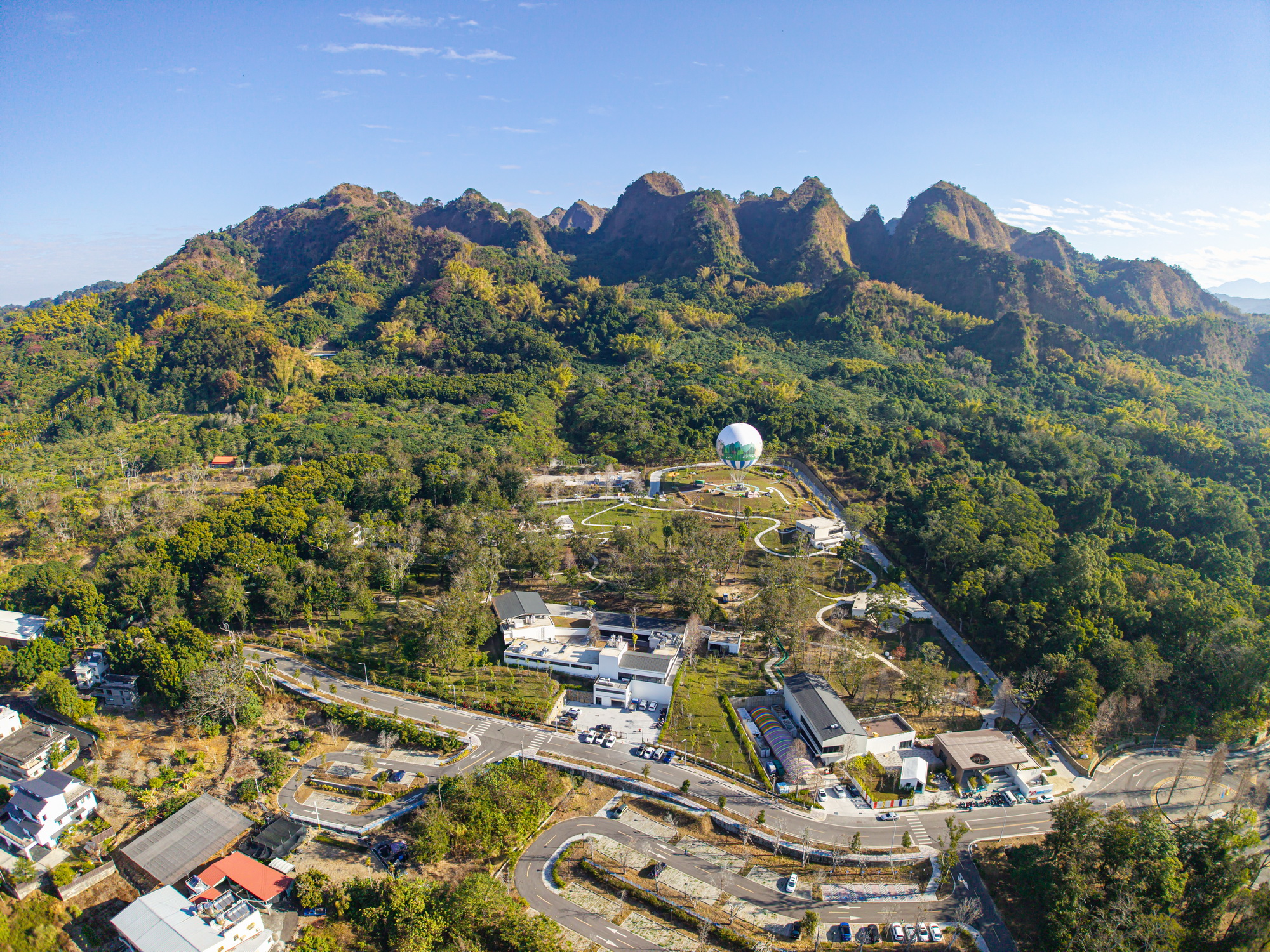 相關圖片7-九九峰氦氣球組裝完成　外型29日搶先曝光