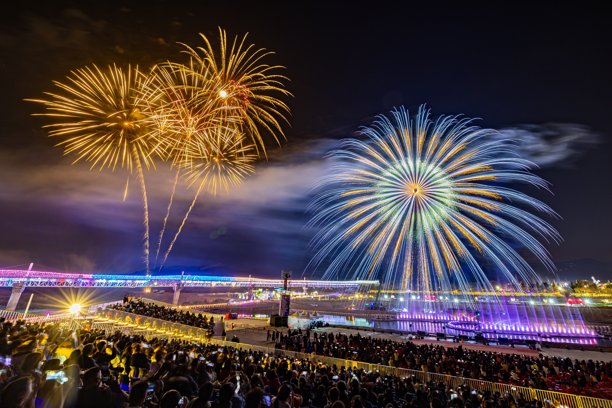 相關圖片7-南投燈會情人節浪漫開幕    駿馬、飛馬雙主燈破紀錄