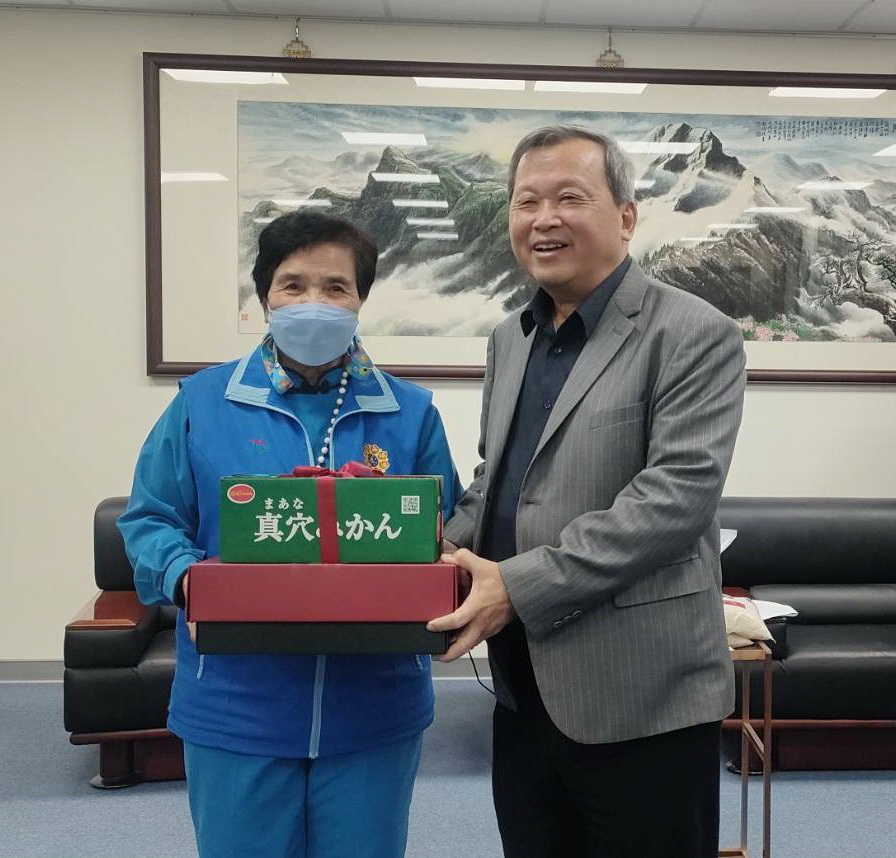 相關圖片2-新北市汐止區善琴慈惠堂捐贈5千斤白米幫助本縣弱勢民眾