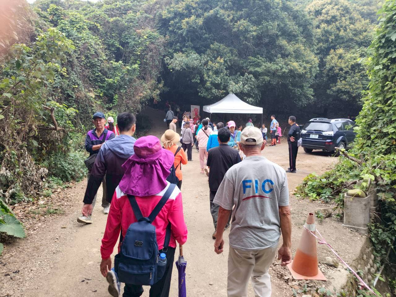 相關圖片4-春日健走夯！「花現美好」民眾齊聚南投 走出健康好心情