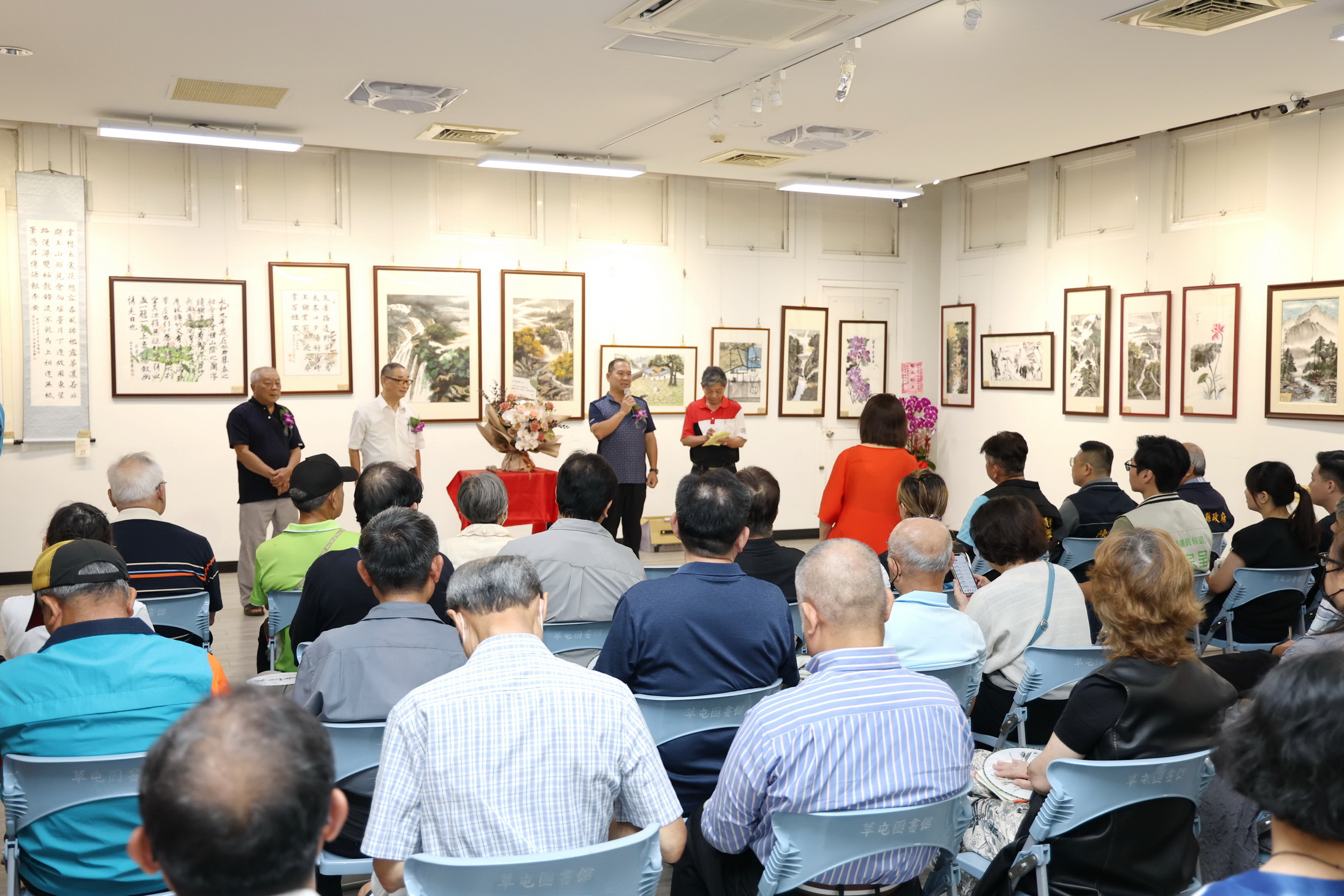 相關圖片2-「草屯鎮和平老人會書法水墨聯展」開幕 百餘件作品有看頭