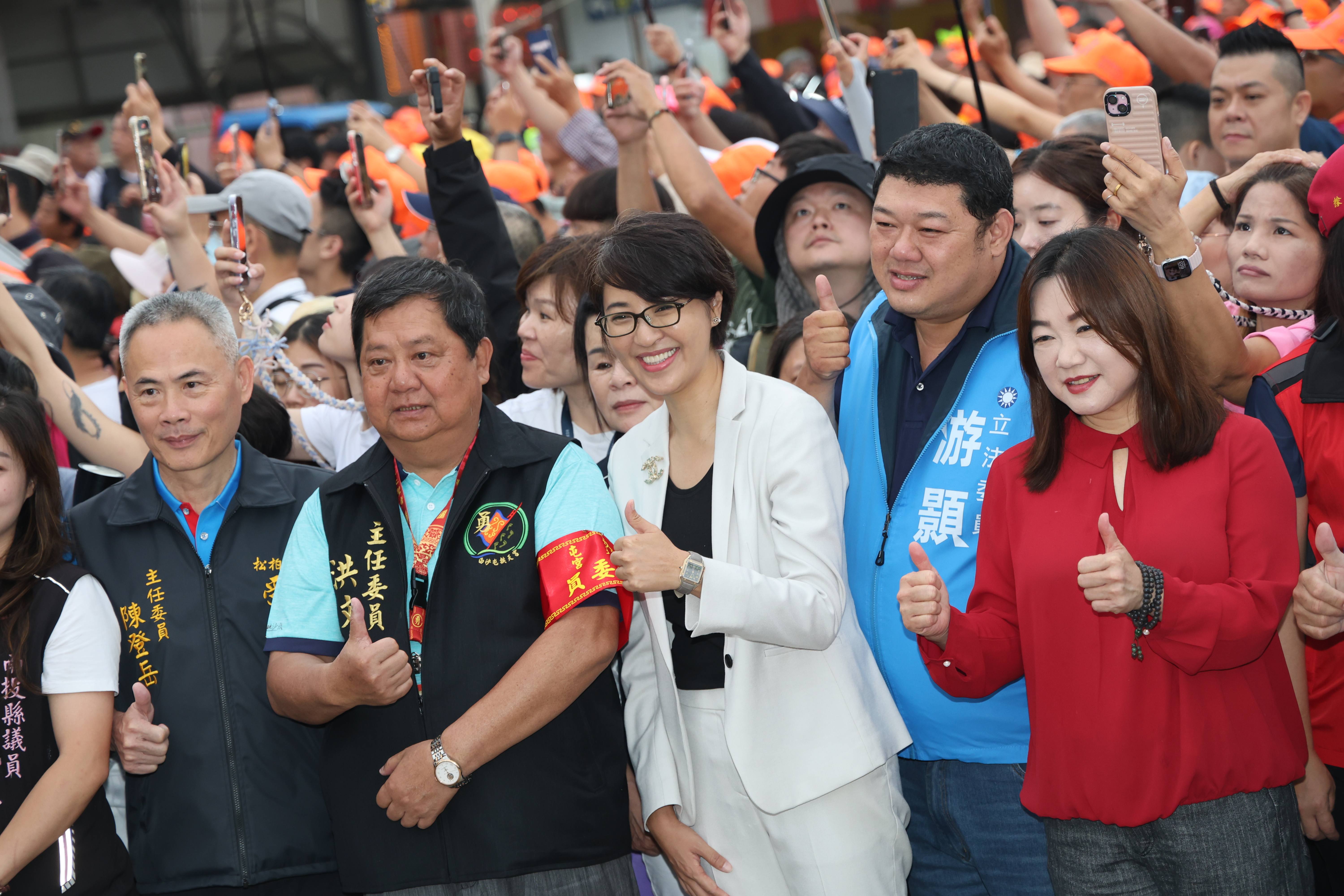 News images-Baishatun Mazu Procession Rested Overnight at Shoutian Temple; Nantou County Mayor Hsu Sent Off Pilgrimage at Dawn, May 7th