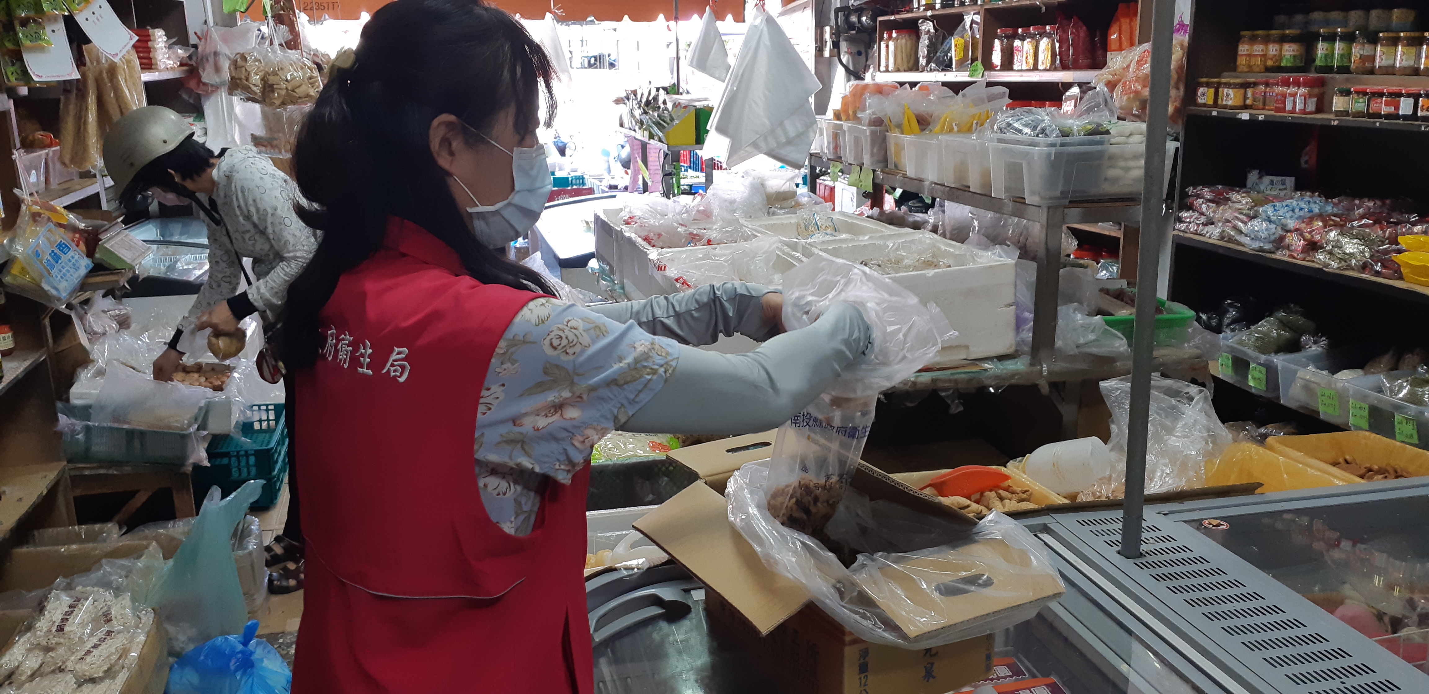文章圖片-南投縣稽查醃漬蔬菜確保食安 嚴防食品添加物超標