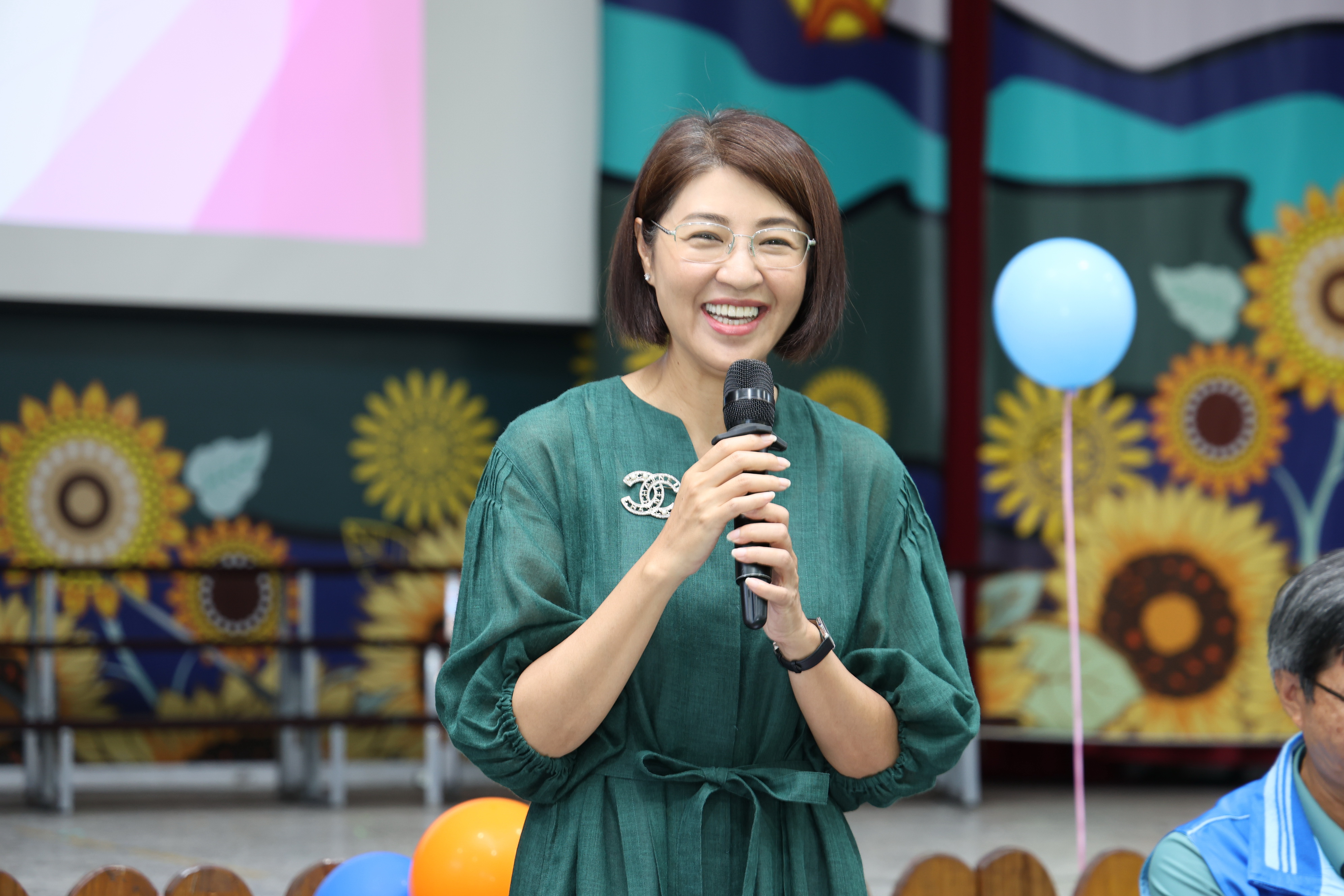 圖片-竹山鹿谷區退休公教人員座談會 許縣長出席致意