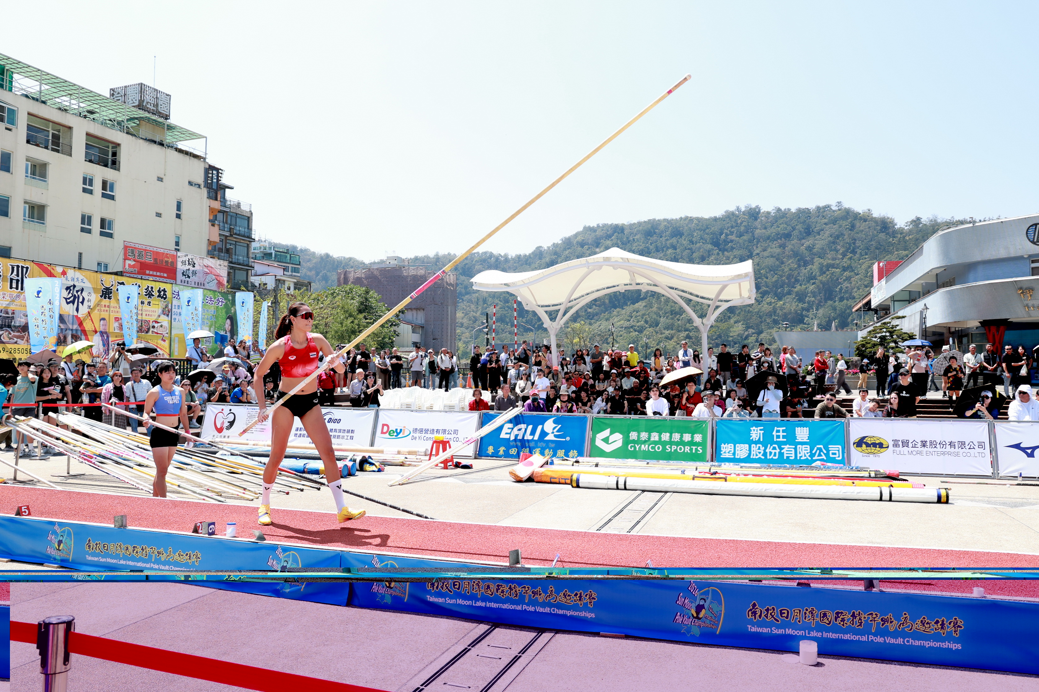相關圖片3-日月潭國際撐竿跳高賽   泰國封王 吳彥翰銀牌刷新台灣紀錄