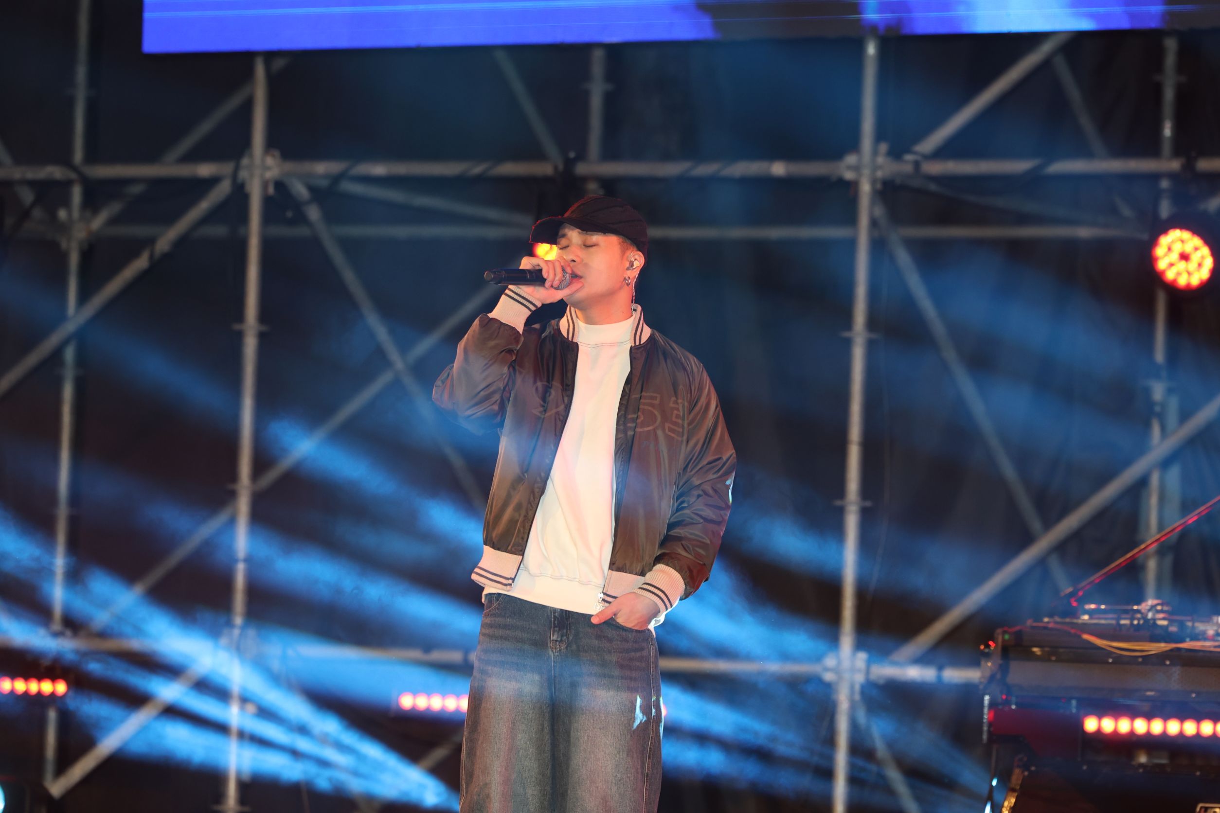 other image3-2025 Caotun Christmas Fireworks Carnival Ended with Dazzling Finale! County Mayor Hsu Vows Bigger Celebration in 2026. Dec. 28th