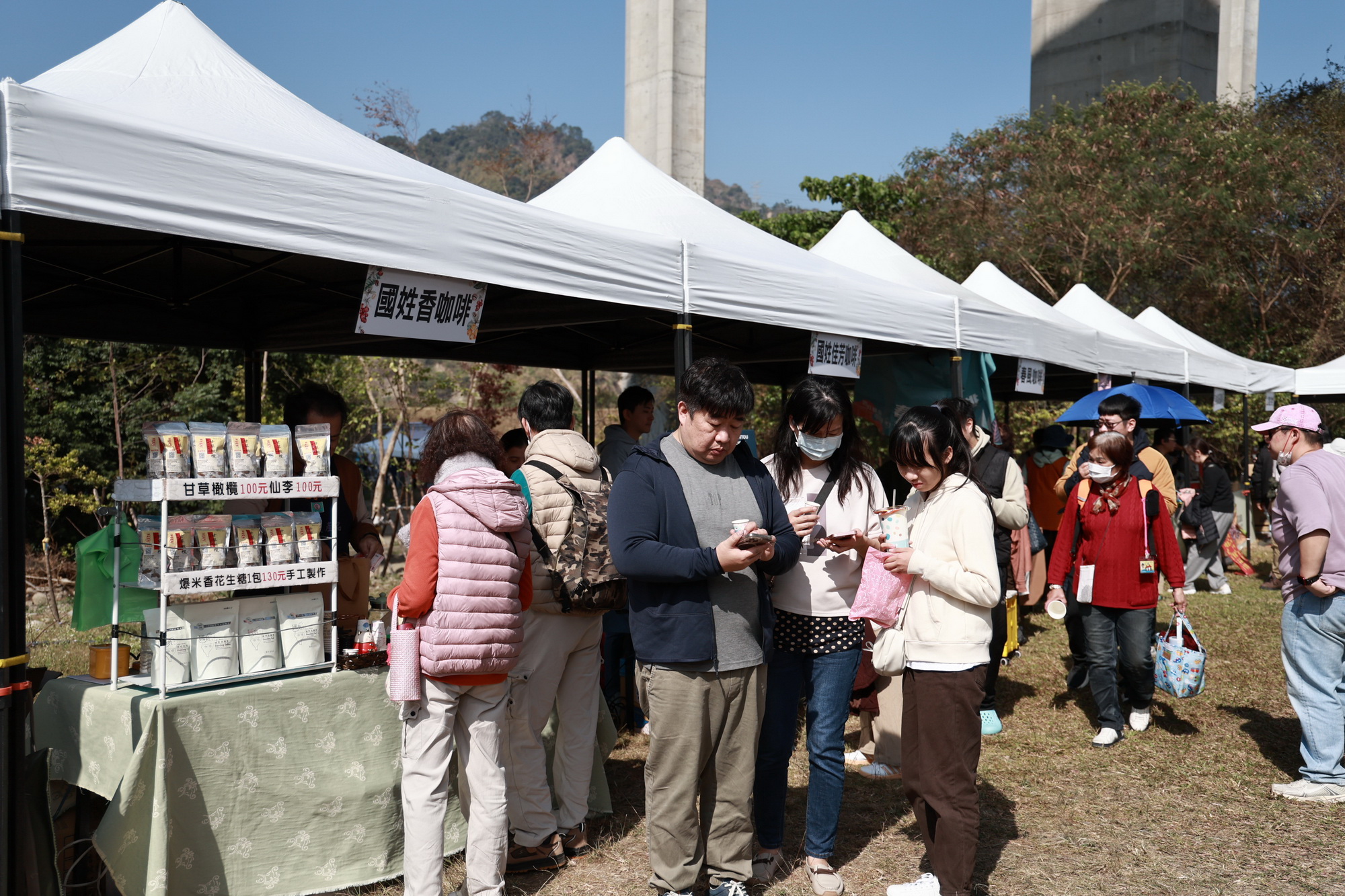 相關圖片4-南投國姓咖啡節綠雕園區開幕  全新愛心景觀打卡點啟用