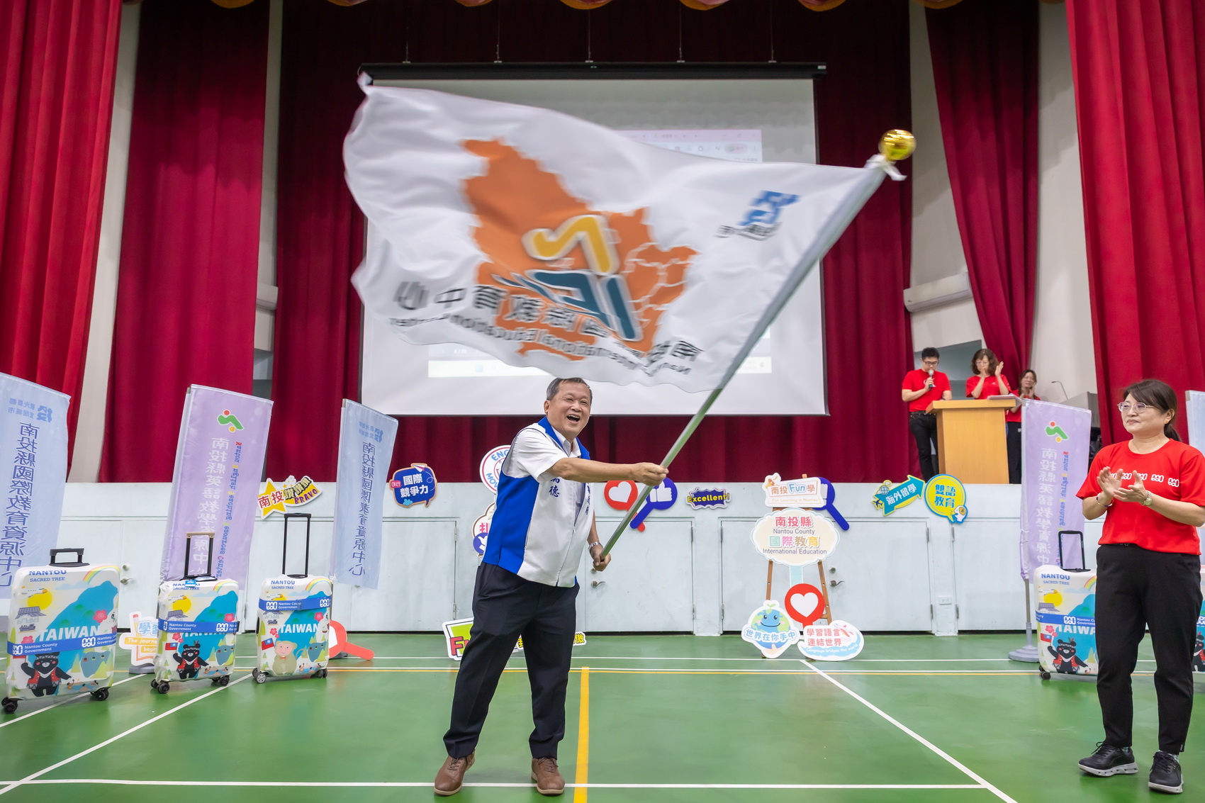 相關圖片2-南投學子啟航法國　拓展國際視野