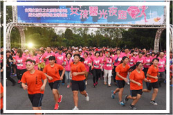 投縣第3屆女孩馨光夜跑閃耀開跑 近3千人參與場面壯觀